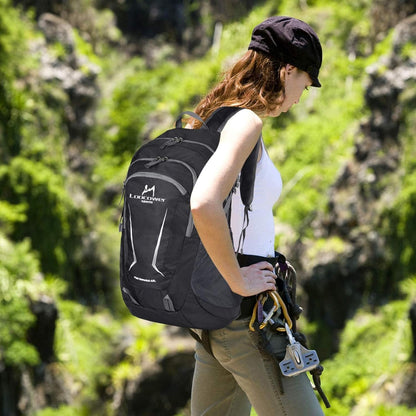 LOOCOWER 45L: Where Fashion Meets Function